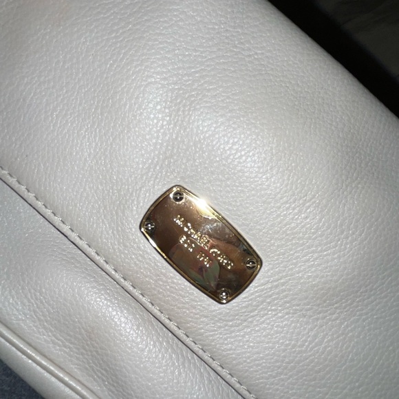 Michael Kors Bag - Picture 7 of 9